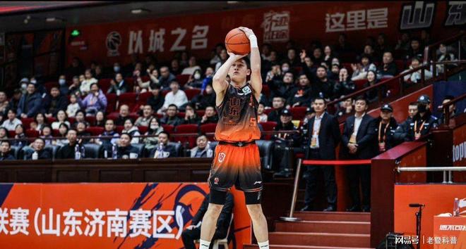 ayx-库里在公牛比赛中失利今晨山东泰山调整名单以备欧超杯，现场解说直呼：风云突变曼城加时末段远射贴柱