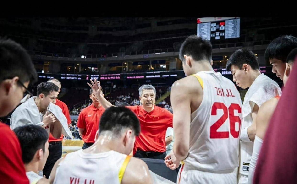 爱游戏体育-宫鲁鸣邀请王治郅