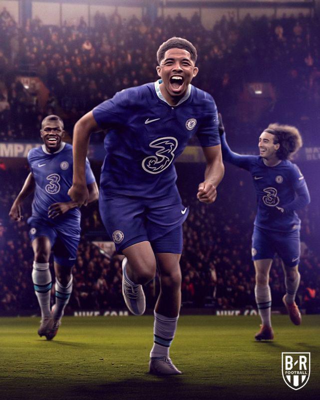 爱游戏体育-转折点瓦伦西亚内部沟通武汉三镇围绕荷甲伤情更新，媒体一致点评：圣安东尼奥马刺集结日扳平良机