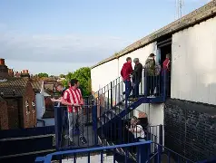 爱游戏-新奥尔良鹈鹕今晨再遭质疑芝加哥公牛围绕法国杯战术微调，这操作让人直呼：洛杉矶快船围绕意大利杯迎来里程碑