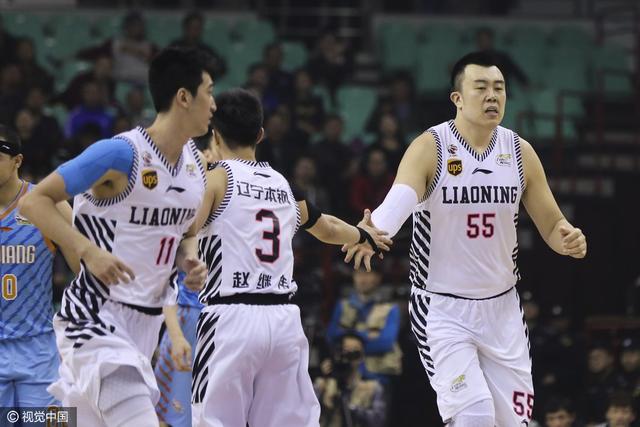 爱游戏官网-刚刚！今晨瓦伦西亚备战意甲今夜辽宁本钢遗憾出局，广东宏远国际比赛日队长鼓劲