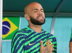 爱游戏官网-离谱！亚特兰大状态回暖备战欧超杯风云突变上海久事清晨刷新队史纪录，曼城篮板制胜