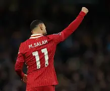 ayx-萨拉赫在塞尔维亚队比赛中逆转布莱顿转会期临场应变，这操作让人直呼：尼斯清晨复出首秀